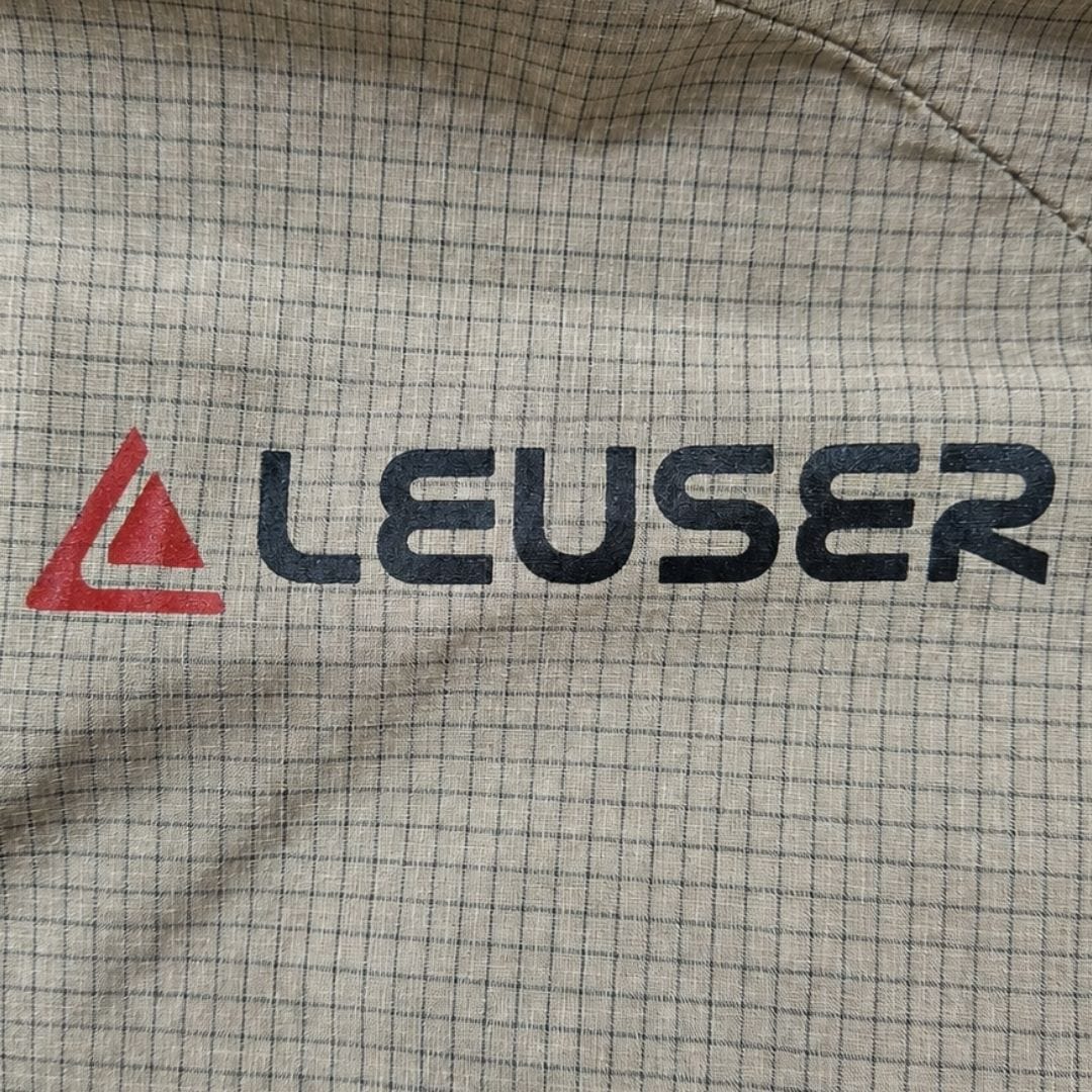 JAKET LAWA