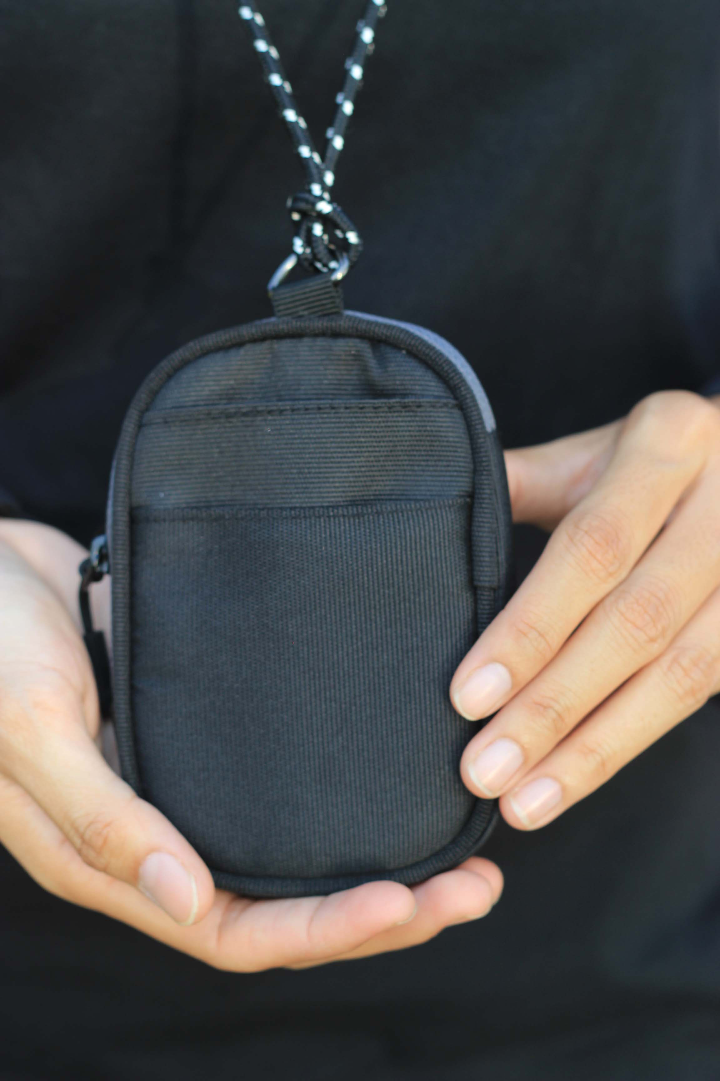 LEUSER CARDHOLDER LANGSA